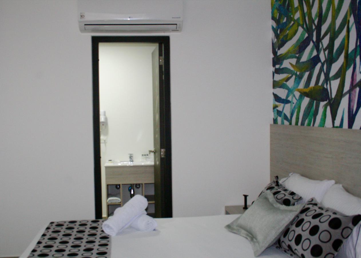 Hotel Lleras Express Medellin Exterior photo